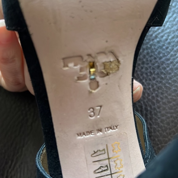 Prada peep toe suede sandal shoe - Picture 12 of 12